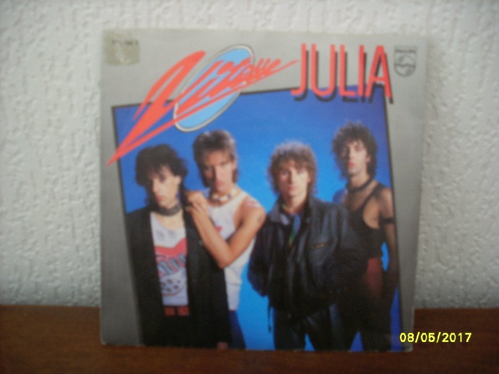 Vitesse - Julia ----1674, 7 inch, Zo goed als nieuw, Pop, Fotohoes