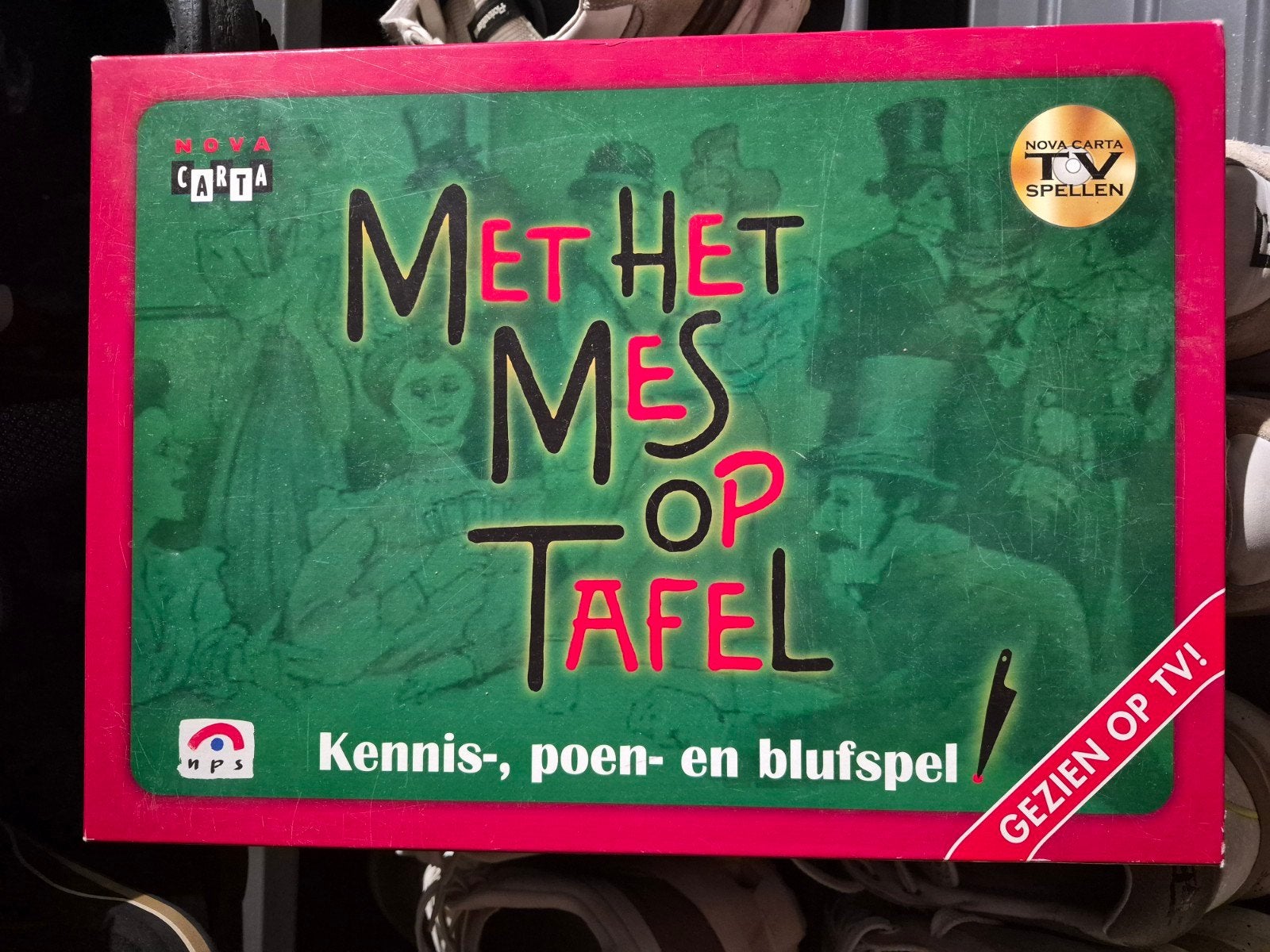 met het mes op tafel  in zeer goede staat, Ophalen of Verzenden, Zo goed als nieuw