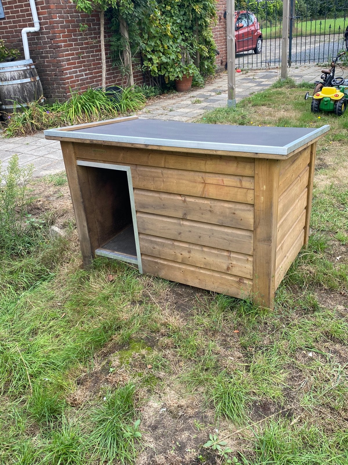 Te koop geïsoleerd hondenhok, Dieren en Toebehoren, Hondenhokken, Ophalen, 65 tot 100 cm, Hondenhok, 110 cm of meer
