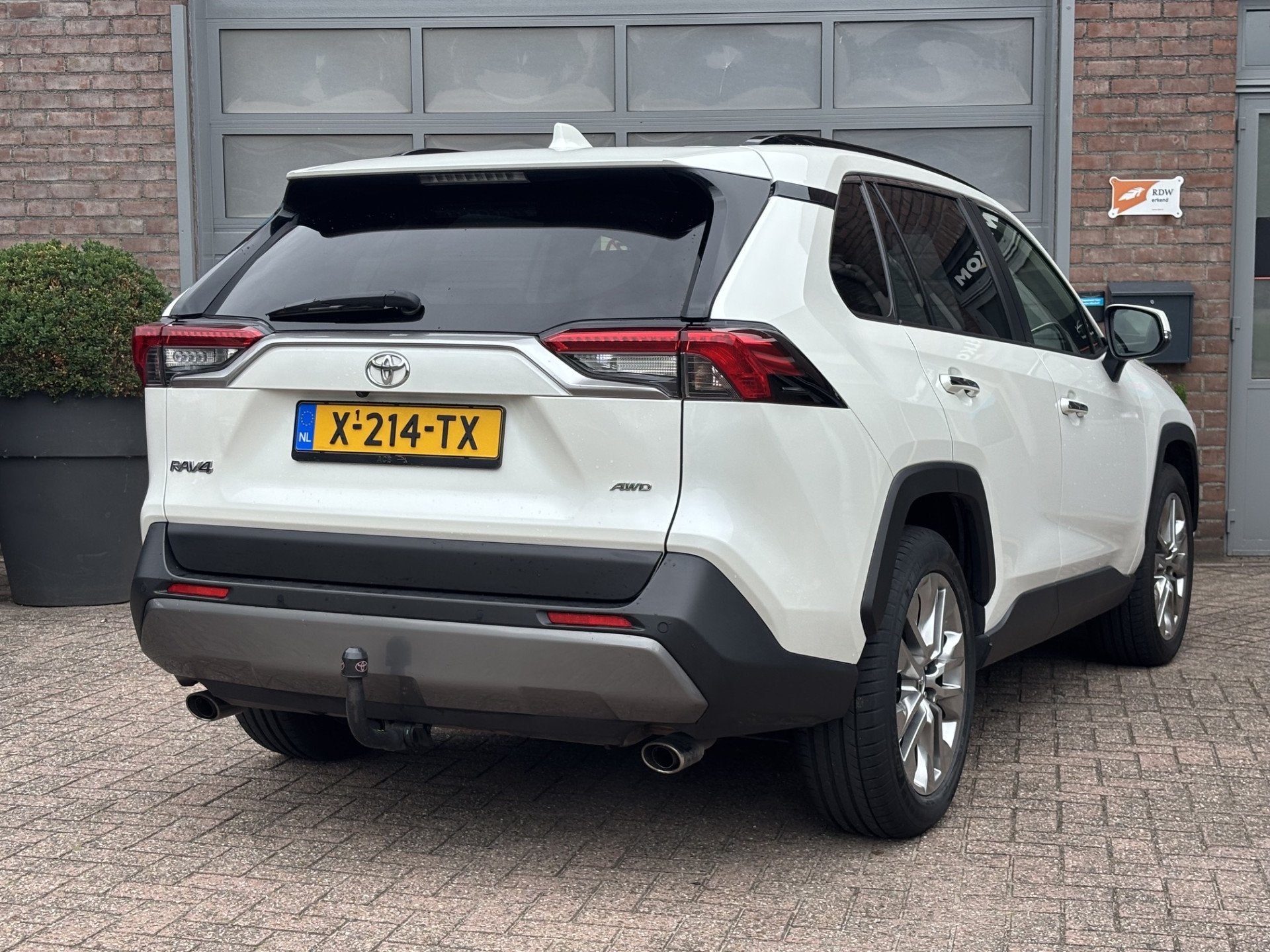 Toyota RAV4 2.0 VVT-iE Executive Trekhaak. (bj 2019), Auto's, Toyota, Gebruikt, 4 cilinders, Wit, Rav4
