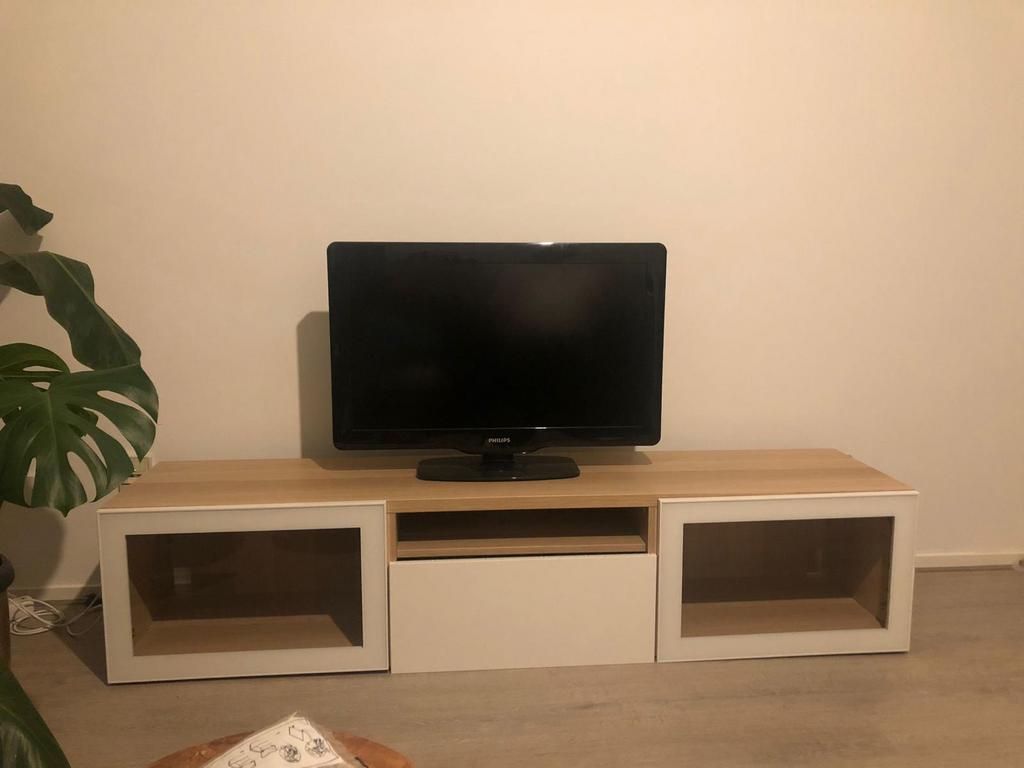 TV meubel en vitrinekast BESTA IKEA wit eiken, Ophalen, 150 tot 200 cm, Zo goed als nieuw, Minder dan 100 cm