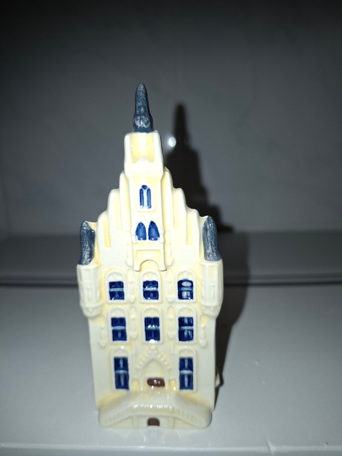Royal Goedewaagen Poly Delft Gemeente Gouda Huisje (CC), Antiek en Kunst, Ophalen of Verzenden