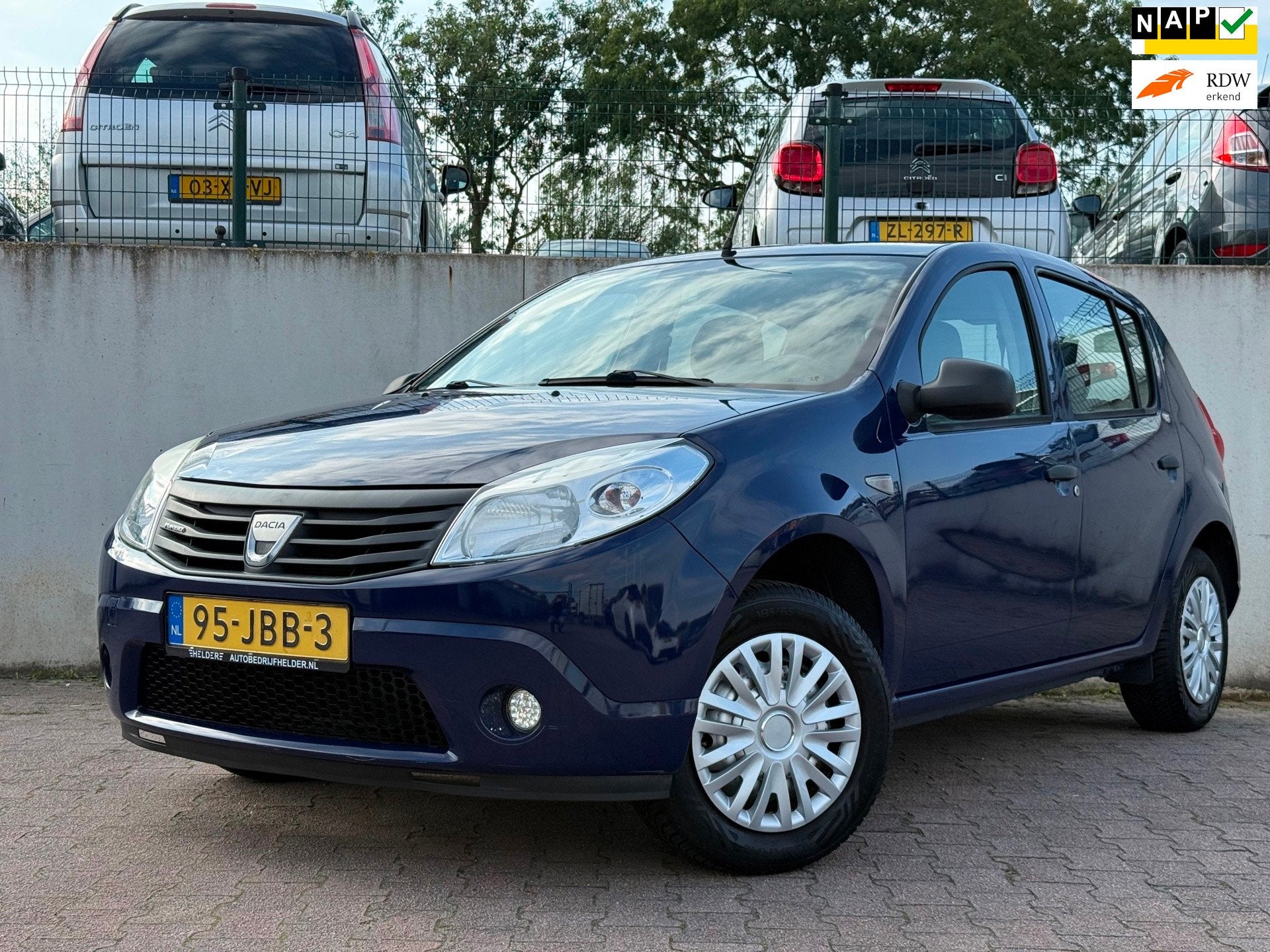 Dacia Sandero 1.2/CAMERA/APK 06-2027/124690 KM NAP/, Auto's, Voorwielaandrijving, Dealer onderhouden, Stof, Gebruikt