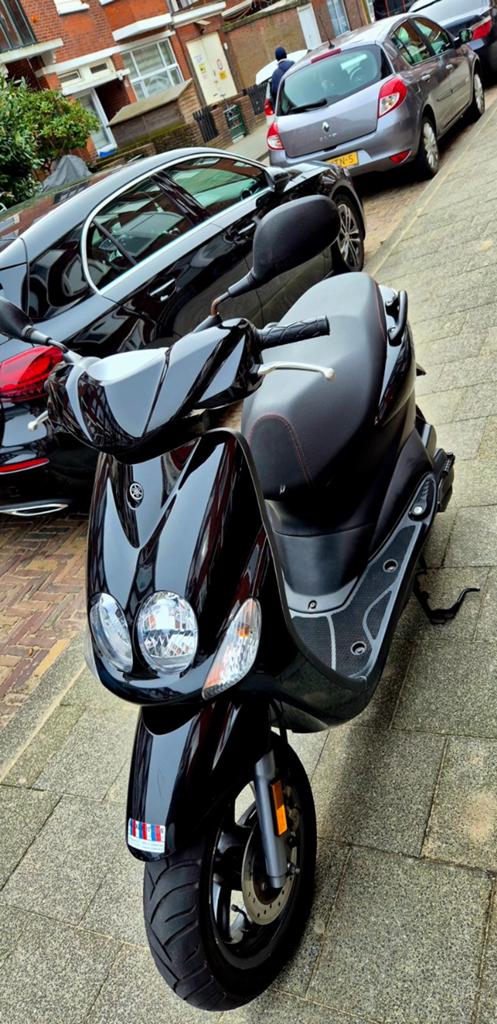 Yamaha Neo's 4t, Fietsen en Brommers, Scooters | Yamaha, Ophalen, Maximaal 45 km/u, Zo goed als nieuw, Benzine