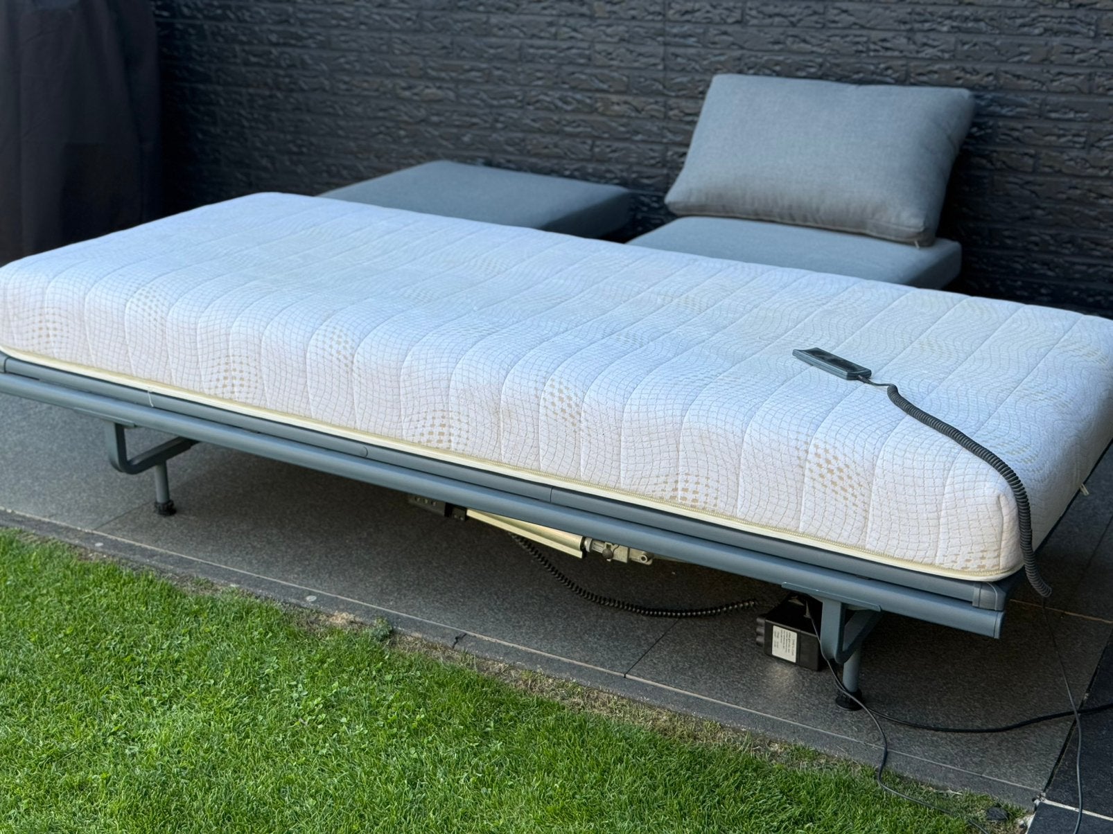 Comf electr bedienb Auping spiraalbodem (2.10m) + Matras, Ophalen, Gebruikt, 90 cm, Eenpersoons