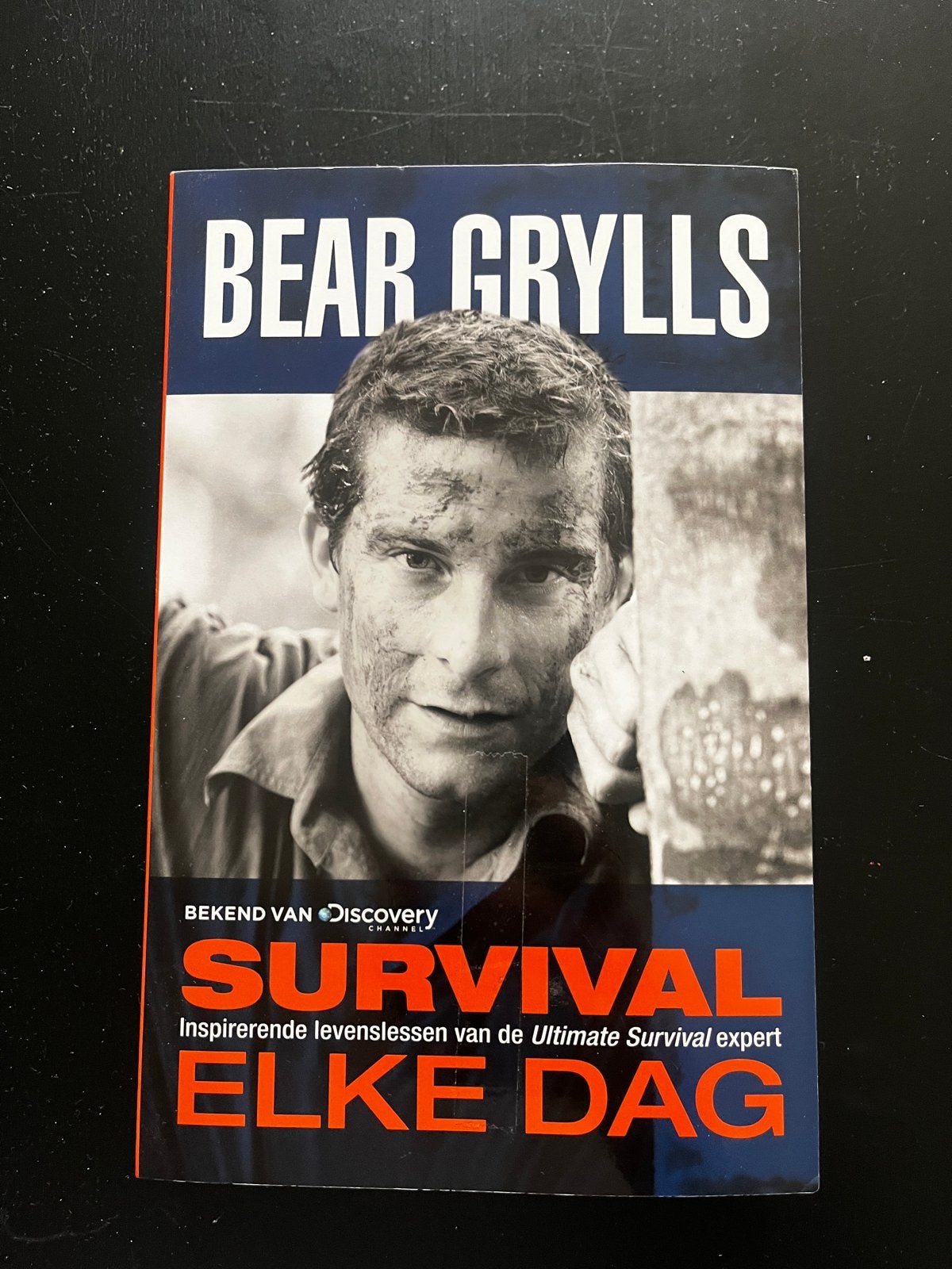 Survival Elke Dag - Bear Grylls, Ophalen of Verzenden, Zo goed als nieuw