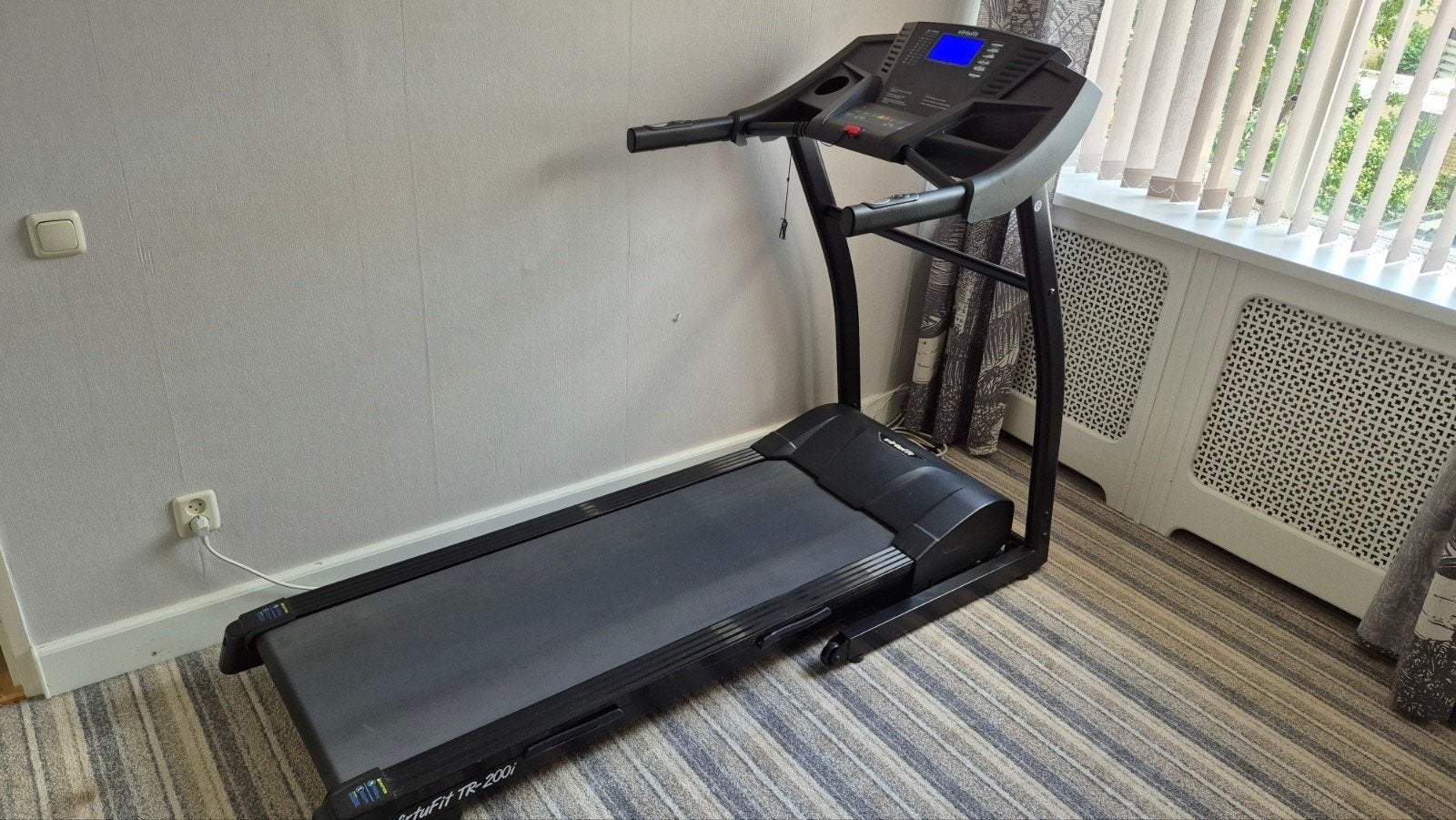 VirtuFit TR-200i Loopband - Zo goed als nieuw, Ophalen, Zo goed als nieuw, Metaal, Loopband