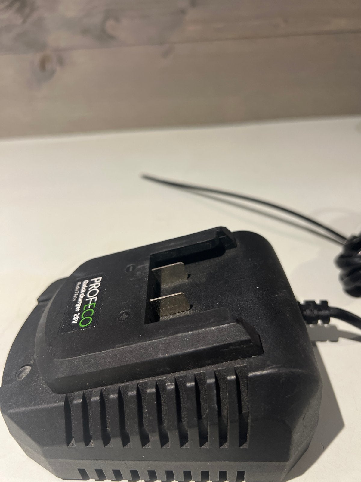 PROFECO Quick charger 20V Model 77419, N, Ophalen of Verzenden, N, N