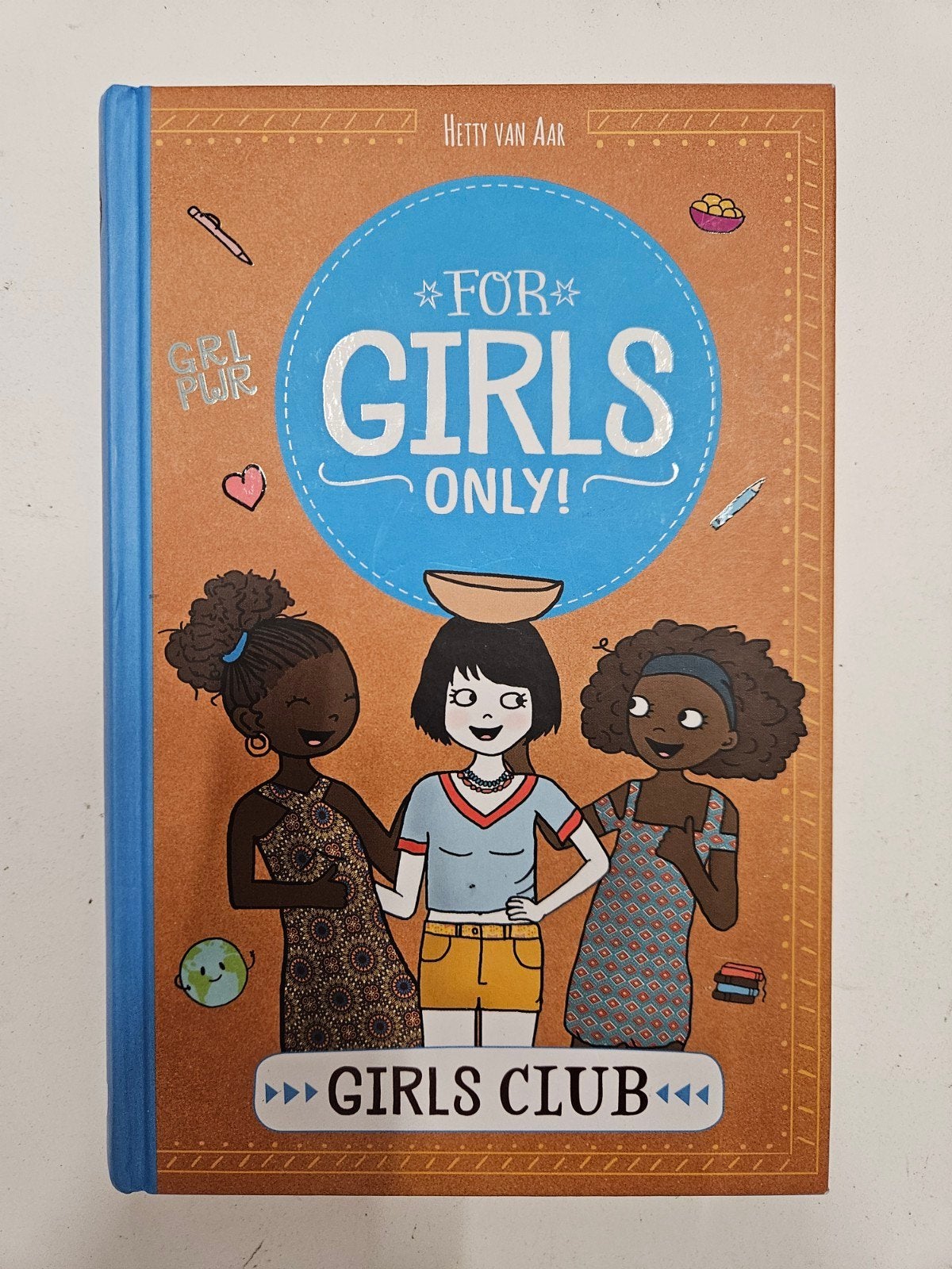 Hetty van Aar - Girls club, Boeken, Ophalen of Verzenden, Zo goed als nieuw, Hetty van Aar