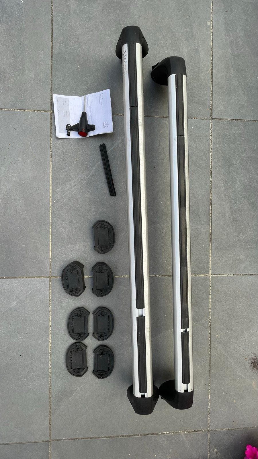 Toyota Prius + 2011 en later dakdragers met accessoires, Ophalen, Gebruikt