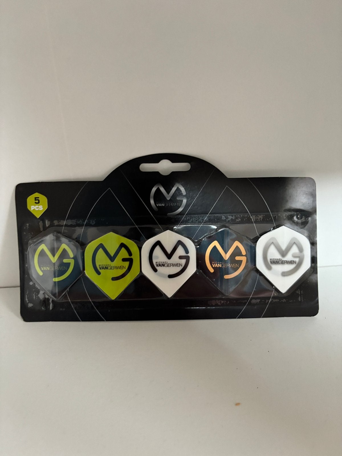 Michael van Gerwen Flight Packs + Gesigneerde Wallet, Ophalen of Verzenden, Nieuw, Flights