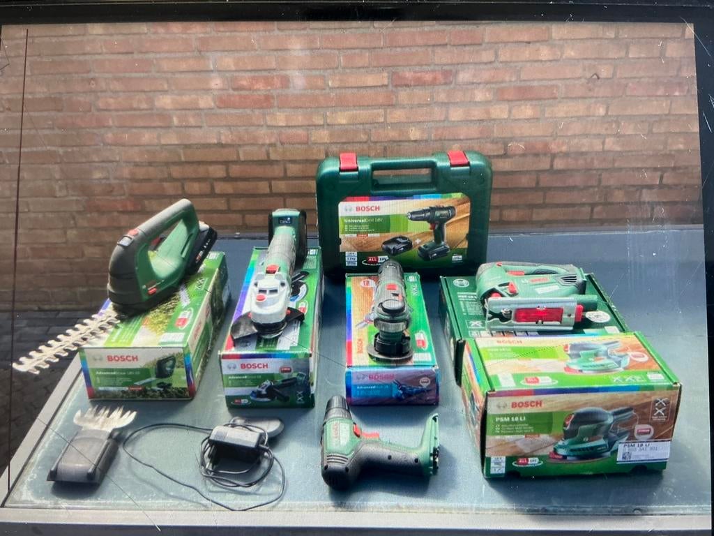 Bosch Gereedschap Set: Heggenschaar, Slijper, Multitool, Zaa, Ophalen, Zo goed als nieuw