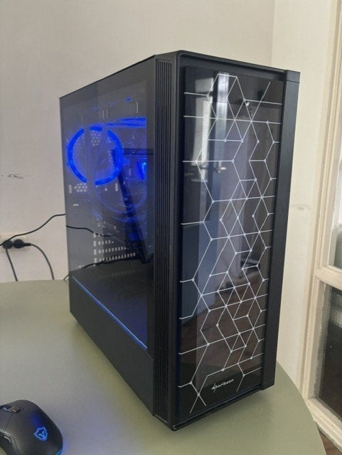Prachtige RGB Gaming PC Ryzen 5 3600 GTX 1650 / Watergekoeld, Computers en Software, Desktop Pc's, Zo goed als nieuw, 3 tot 4 Ghz
