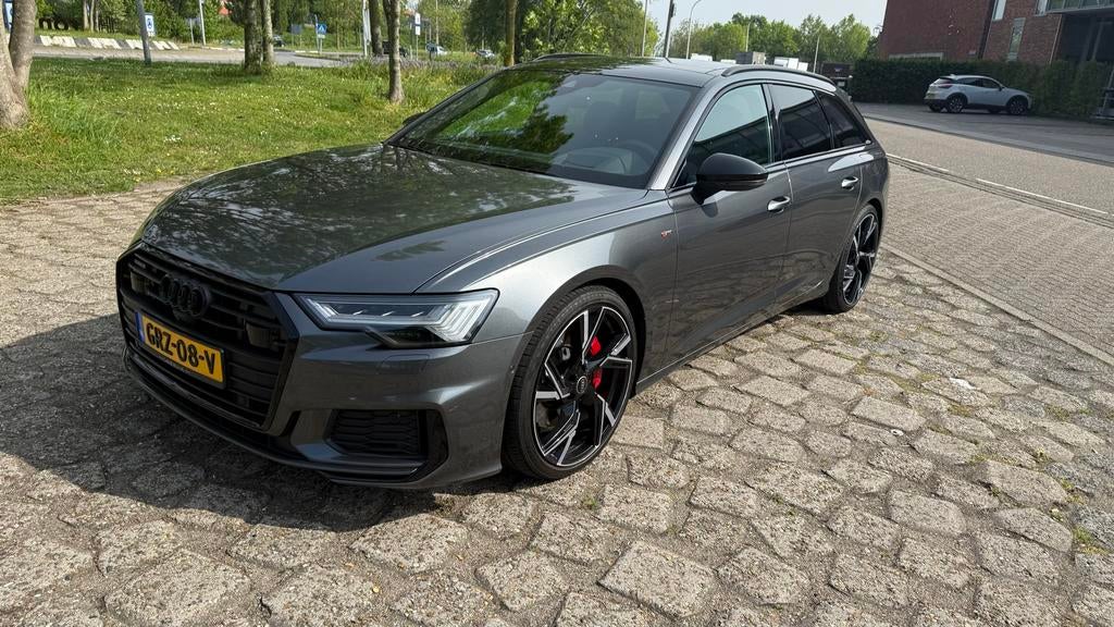 Audi A6 Avant 55 Tfsi e Competition Quattro 367pk, Auto's, Audi, Automaat, Zwart, 4 cilinders, Stationwagon