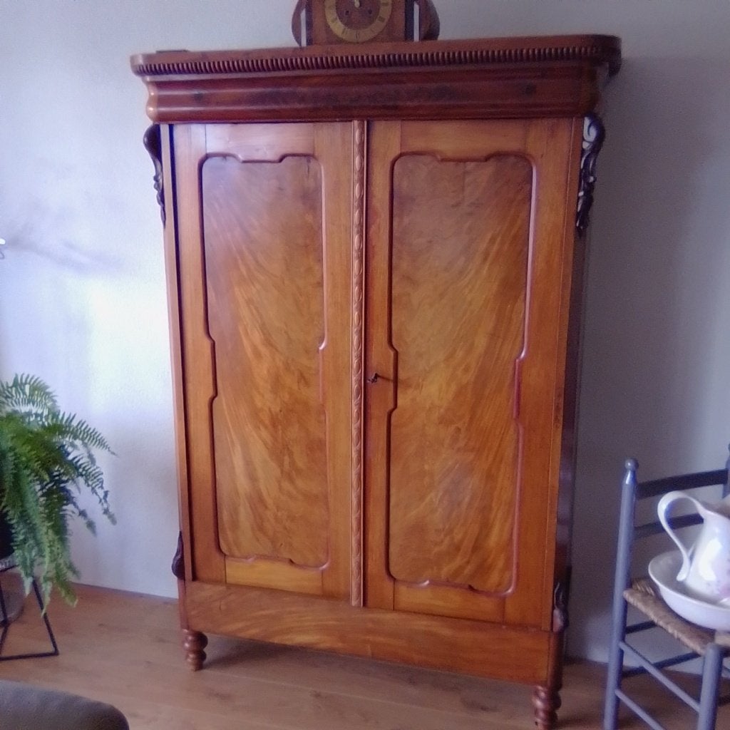 Kast oud, Ophalen