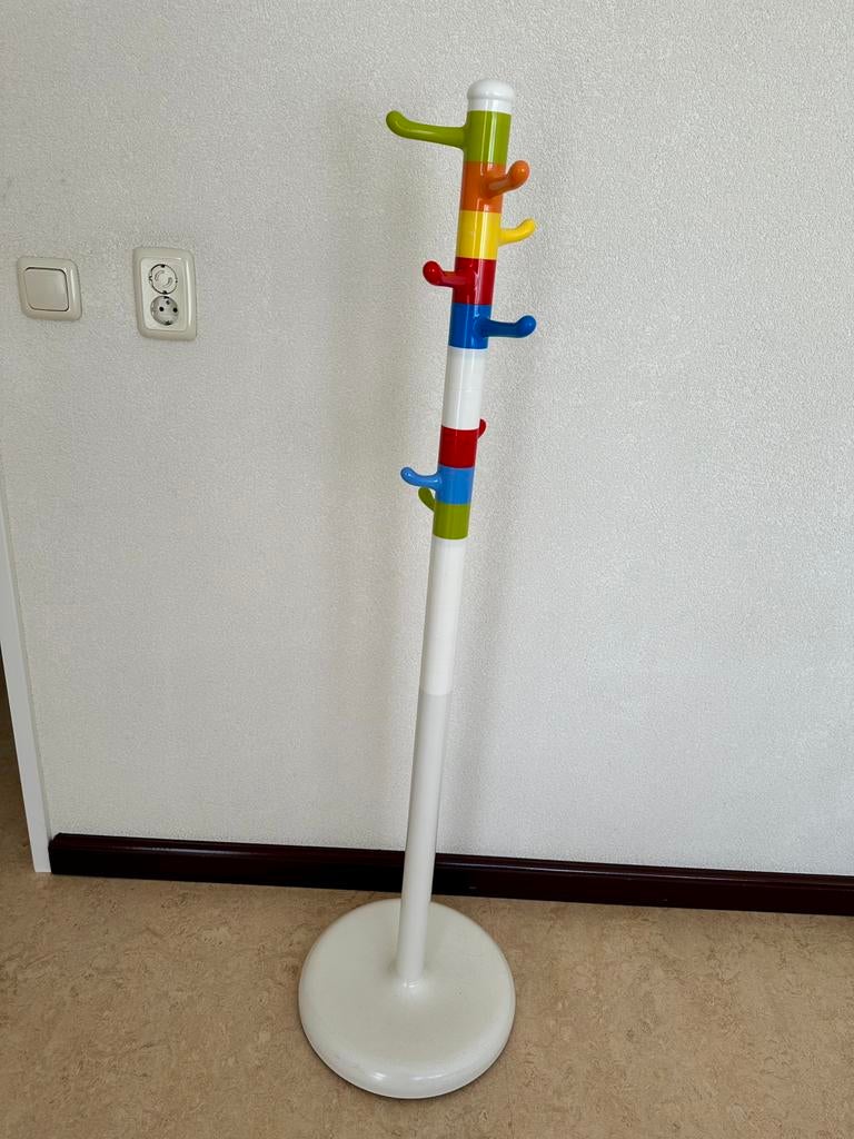 Ikea Krokig kapstok voor kinderen, Huis en Inrichting, Woonaccessoires | Kapstokken, Ophalen, Kunststof, Gebruikt, 100 tot 150 cm