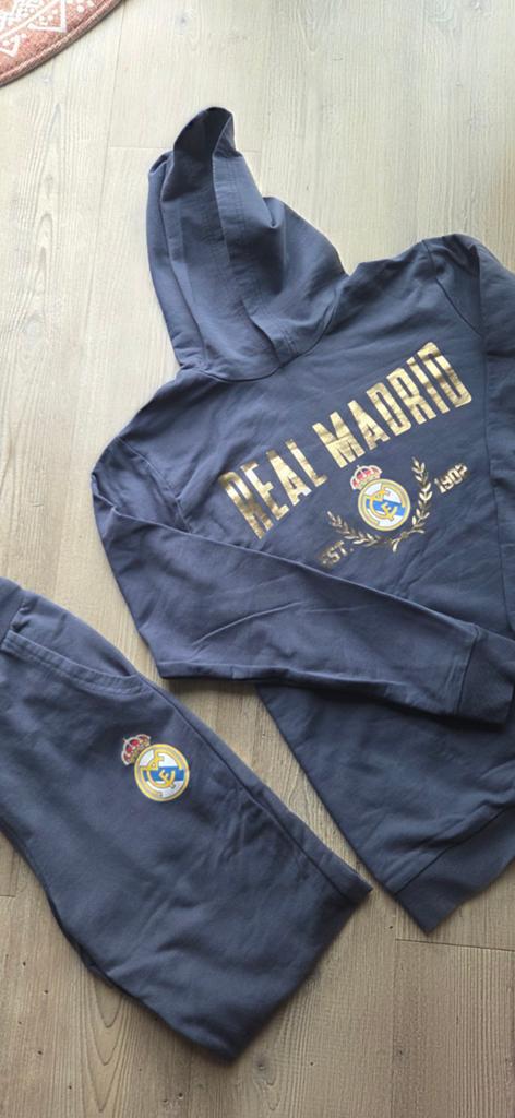 Real Madrid trainingspak set 158, Ophalen of Verzenden, Zo goed als nieuw, Maat 34 (XS) of kleiner