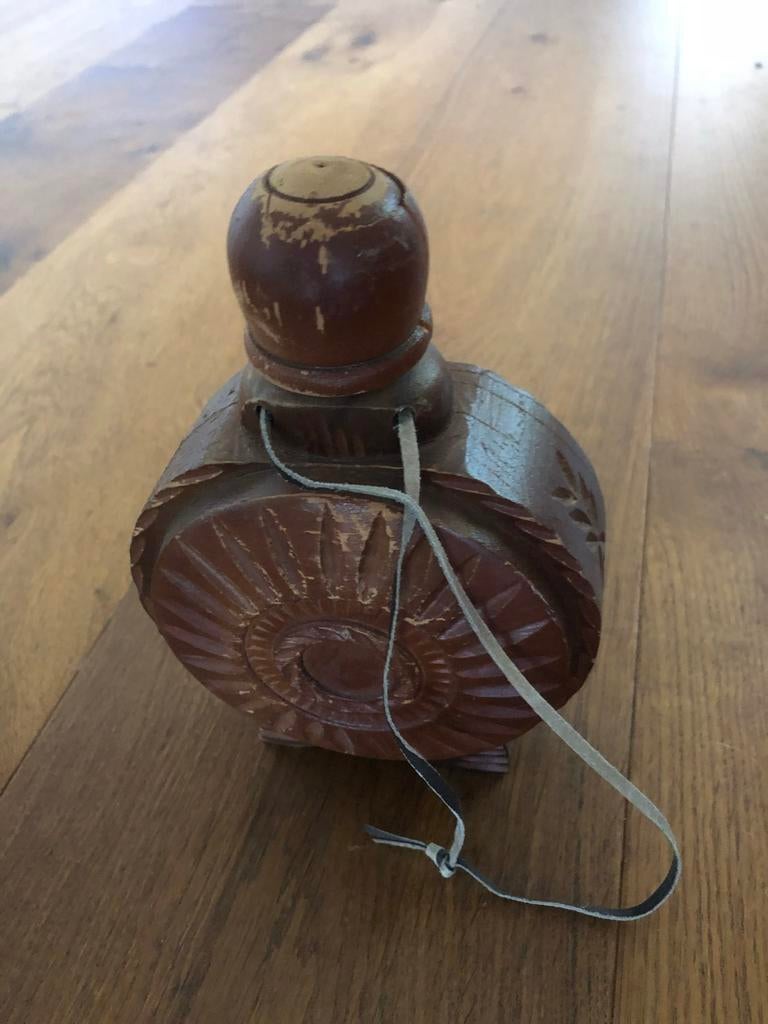 Authentiek Roemeens Houtsnijwerk - Decoratieve Fles, Overige onderwerpen, Houtsnijwerk, Minder dan 20 cm, Ophalen of Verzenden