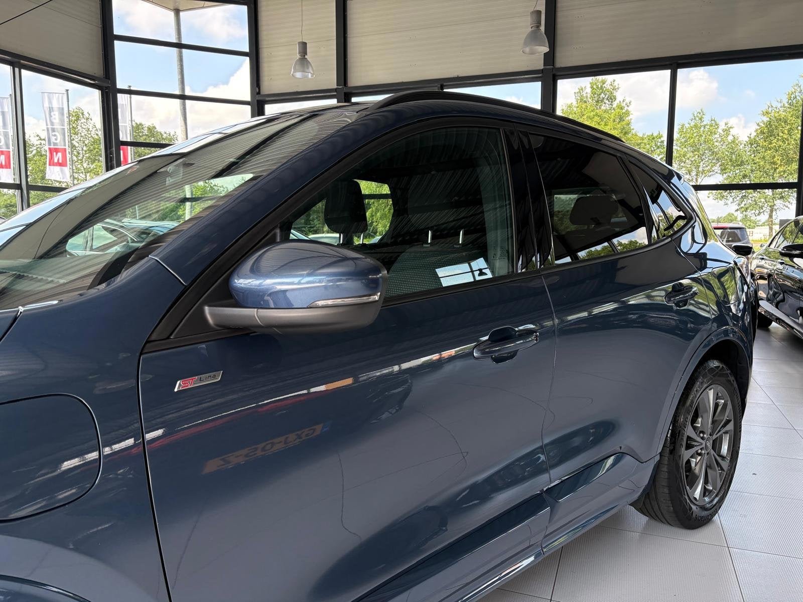 Ford Kuga 2.5 PHEV ST-Line | Trekhaak | Camera | Navi | Crui, Dealer onderhouden, Gebruikt, Euro 6, 4 cilinders