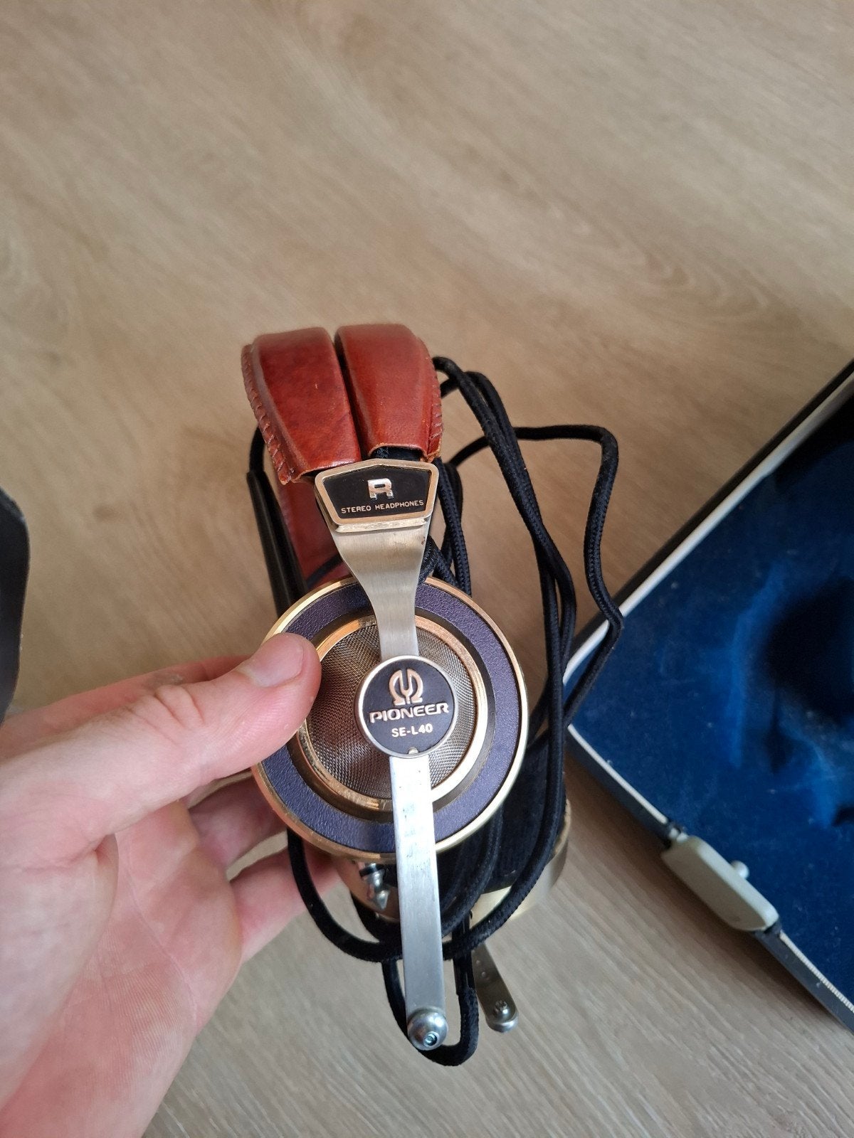 Vintage Pioneer SE-L40 Stereo Hoofdtelefoon met Case, Audio, Tv en Foto, Ophalen of Verzenden, Gebruikt, Over oor (circumaural)