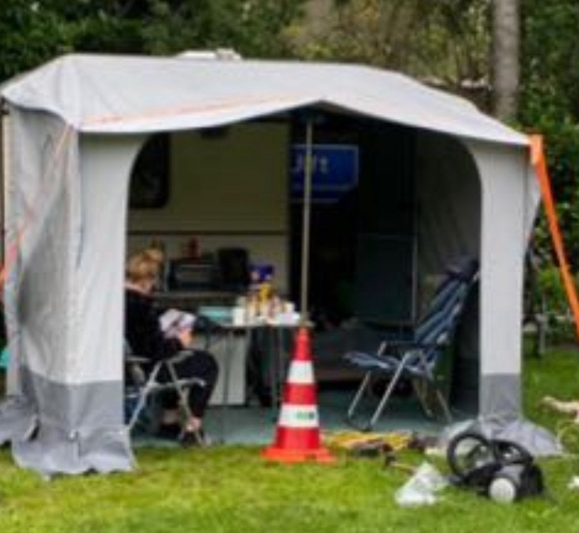 Voortent caravan, Ophalen