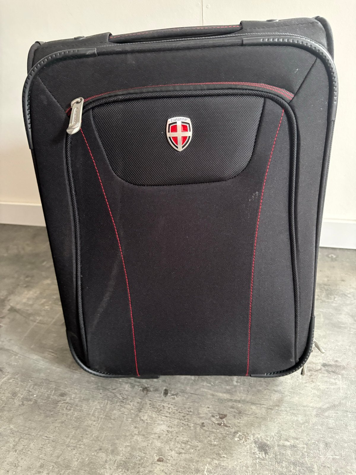 Zwarte Swissgear handbagage koffer met wieltjes, Gebruikt, 50 tot 60 cm, Ophalen of Verzenden, Zacht kunststof