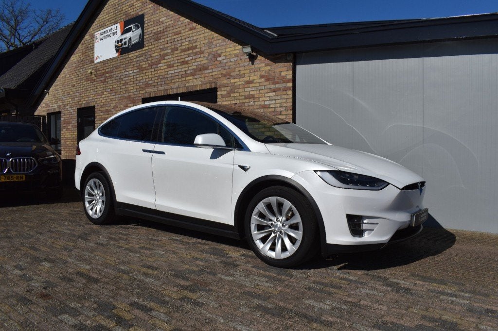 Tesla MODEL X 90D BASE 6P. LED, Navi, Camera, Trekhaak, Automaat, Model X, Gebruikt, 124 €/maand
