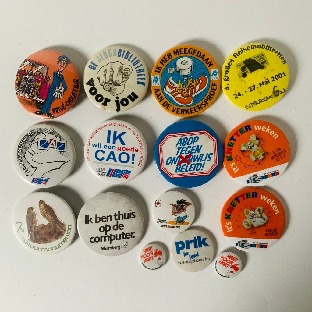 Verzameling van 15 Buttons, Verzamelen, Ophalen of Verzenden, Gebruikt, Overige onderwerpen