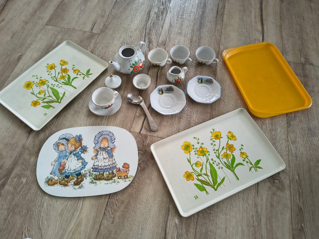 Prachtig antiek porseleinen kinder serviesje, Sarah Kay blad, Ophalen of Verzenden