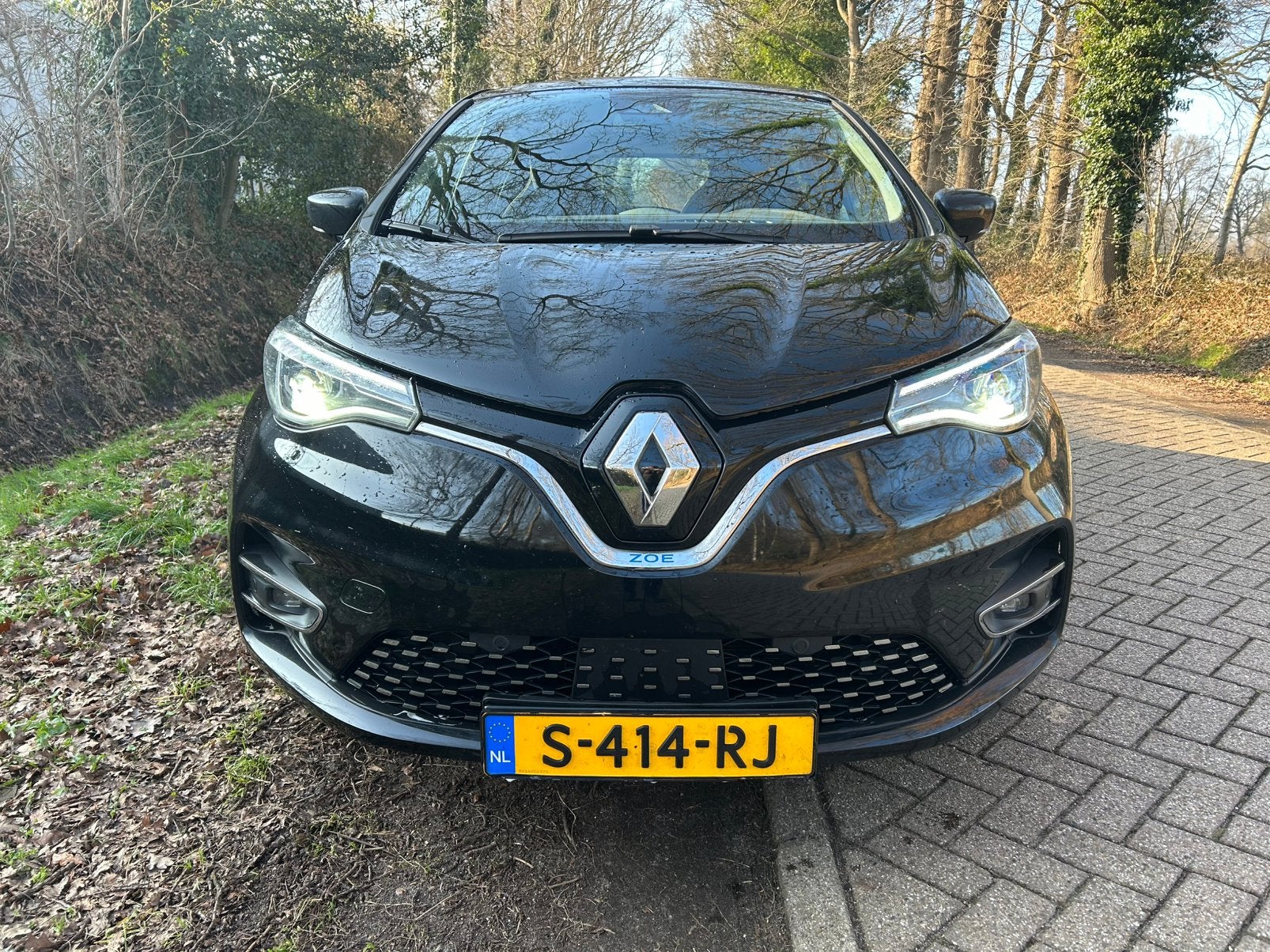Renault ZOE R135 135pk 2020 Zwart huuraccu, Auto's, Zwart, 180 min, Zwart, Elektrisch