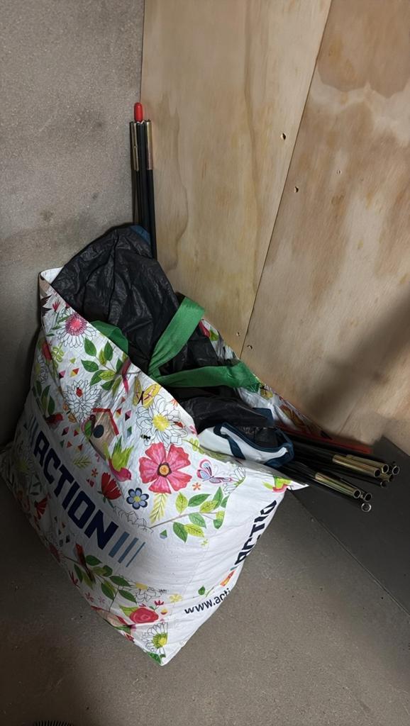 Tent met stokken en accessoires, Ophalen of Verzenden, Zo goed als nieuw, Tot en met 3