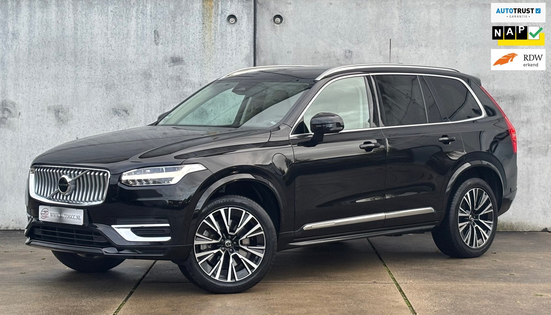 Volvo XC90 2.0 T8 RECHARGE AWD CORE BRIGHT 7 ZITS AWD NAP, Auto's, Gebruikt, 4 cilinders, 1969 cc, 7 stoelen