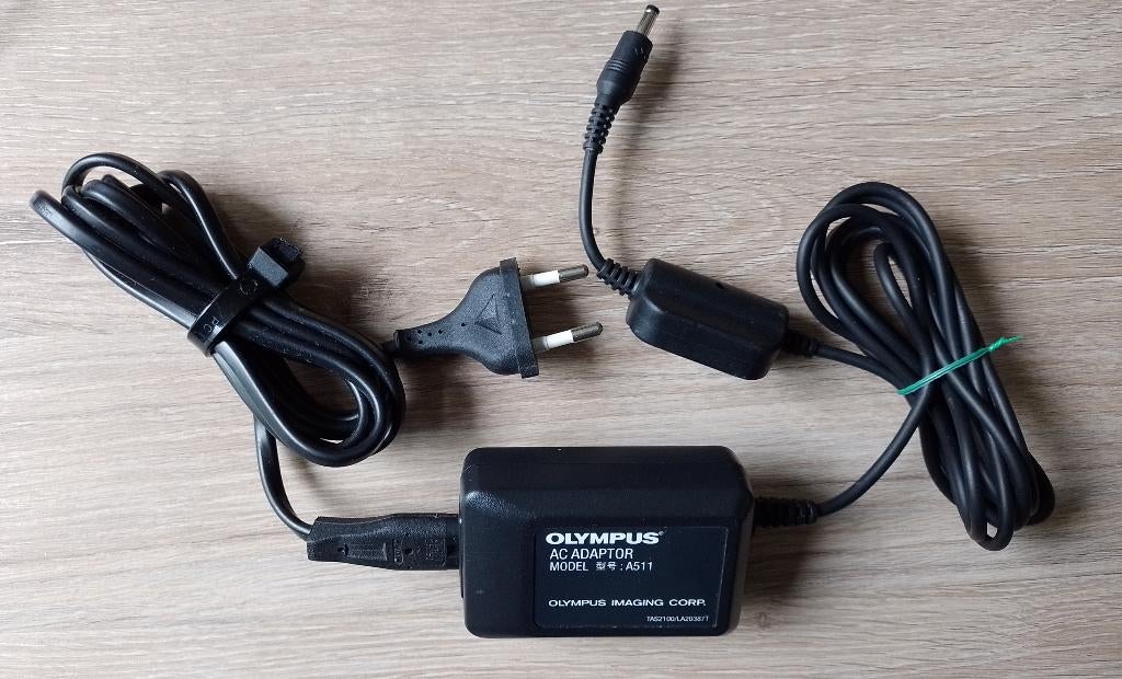 Olympus a511 5v 2a 13w cradle adapter 4mm x 1,7mm DS4000, Ophalen of Verzenden, Gebruikt