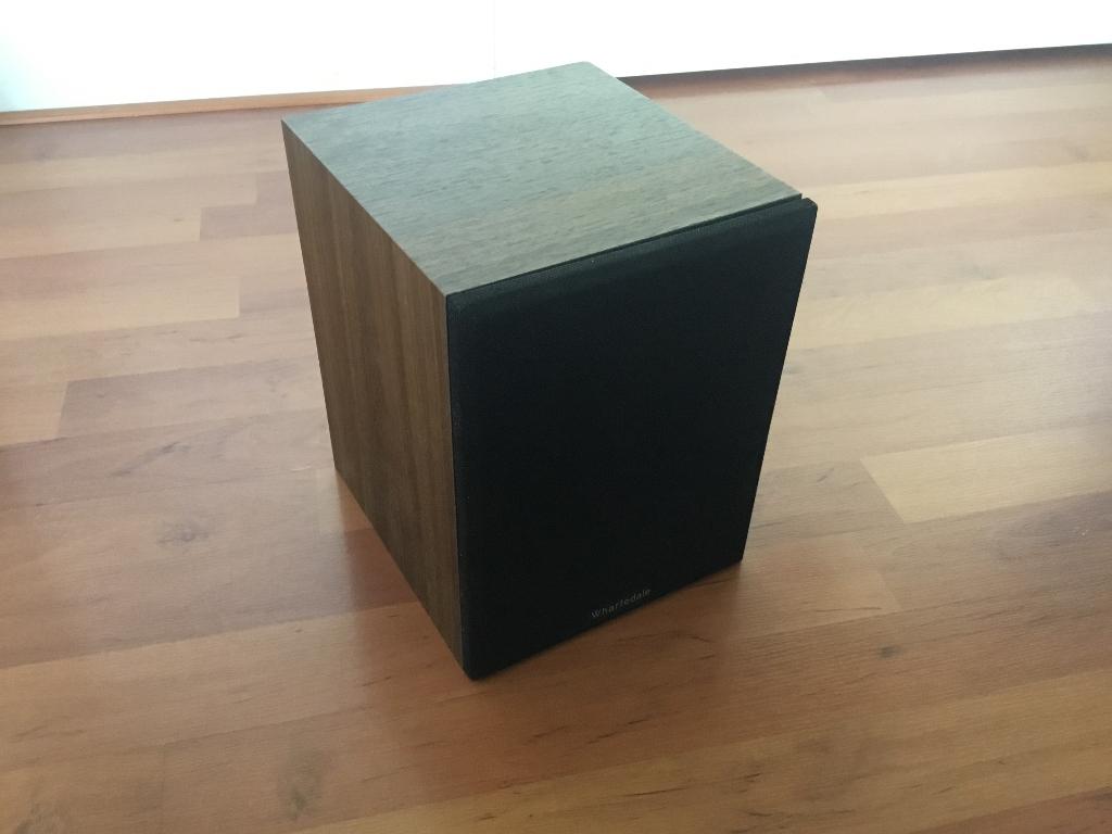 100 W Compacte Wharfedale Luidsprekers Diamond II, Gebruikt, 60 tot 120 watt, Front, Rear of Stereo speakers, Ophalen