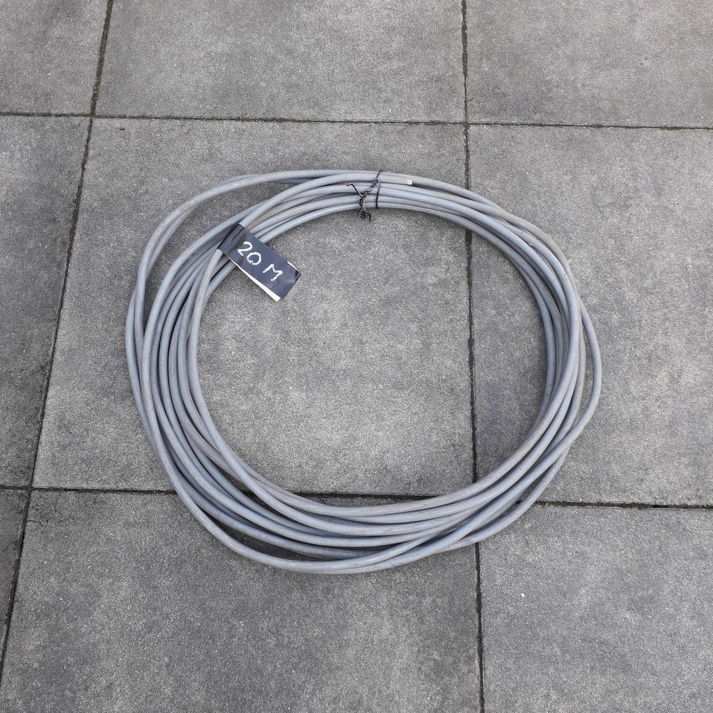 Buitenkabel / grondkabel 2-aderig / grondkabel 4-aderig, Ophalen of Verzenden, Gebruikt