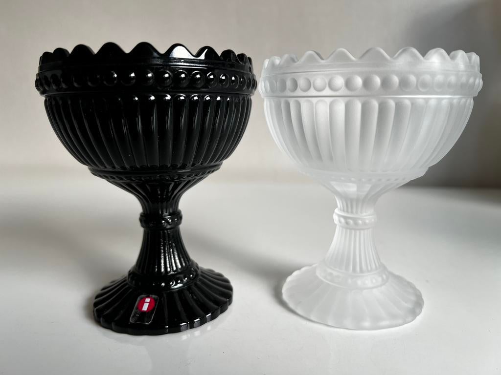 2 Iittala Marimekko Maribowl Mariskooli Schaal Black White, Huis en Inrichting, Schaal, Rond, Ophalen of Verzenden, Glas