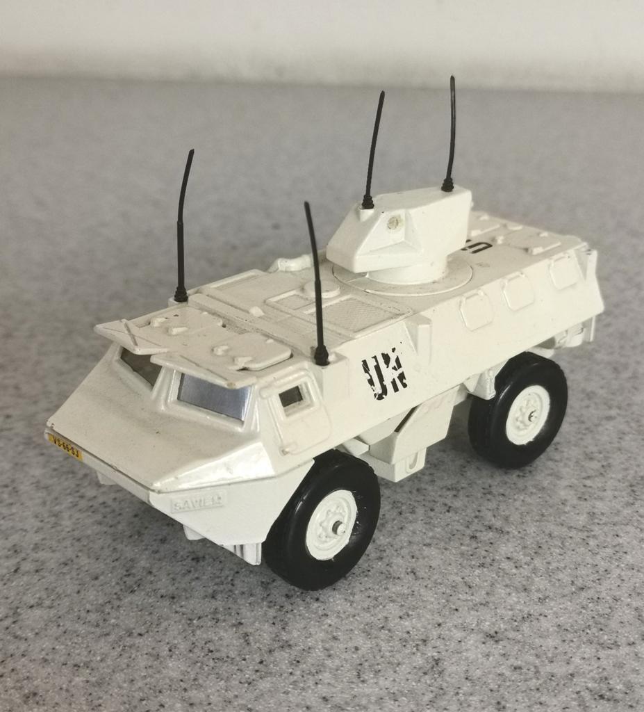 Solido UN pantserwagen nr 251, Ophalen of Verzenden, Overige merken