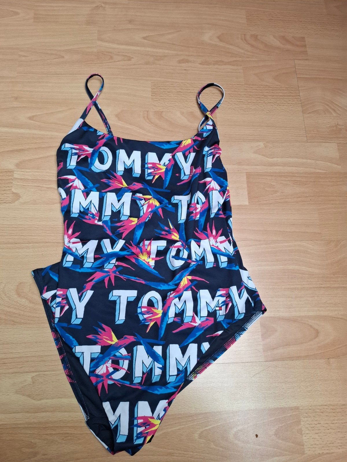 nieuw Tommy Hilfiger badpak, Blauw, Nieuw, Badpak, Ophalen of Verzenden