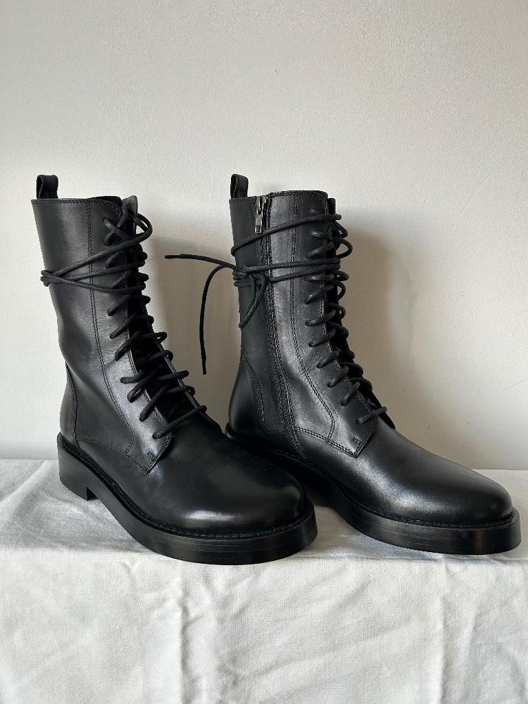 Ann Demeulemeester laarzen, Verzenden, Zwart, Lage of Enkellaarzen, Nieuw
