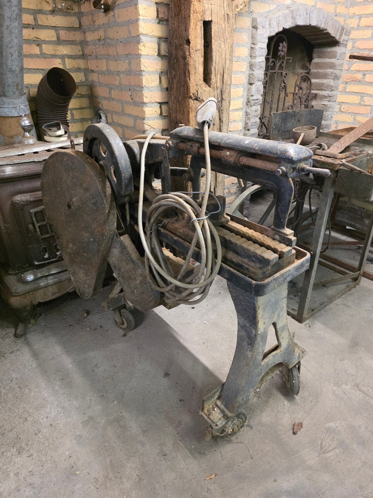 Veel zware smederij machines + onderdelen, zie foto's, Ophalen, Gebruikt