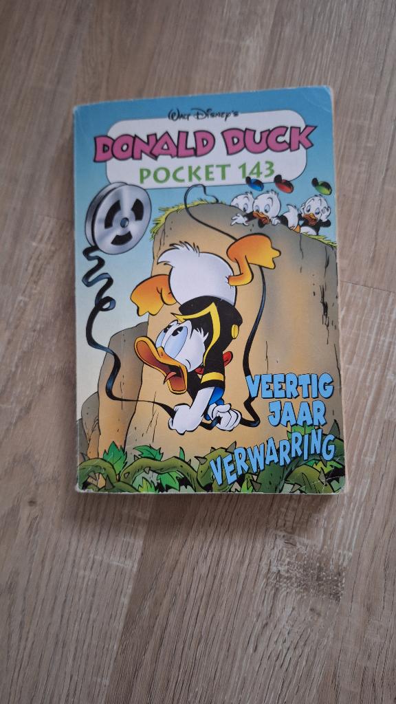 verschillende Donald Ducks, Ophalen of Verzenden, Gelezen, Disney, Fictie algemeen
