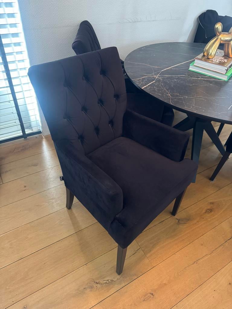 4 landelijke eetkamerstoelen van velours met knopen, Ophalen, Zwart, Zo goed als nieuw, Vier