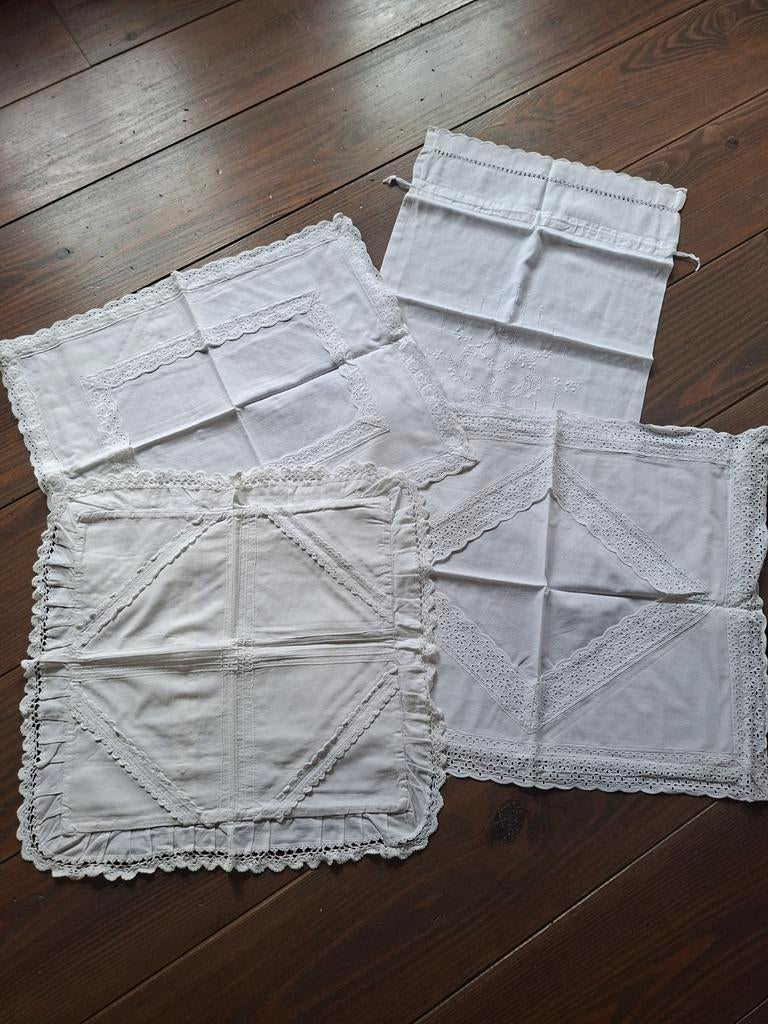 Broderie kussenslopen en 1 broderie waszak, Ophalen of Verzenden, Zo goed als nieuw, Eenpersoons, Dekbedovertrek