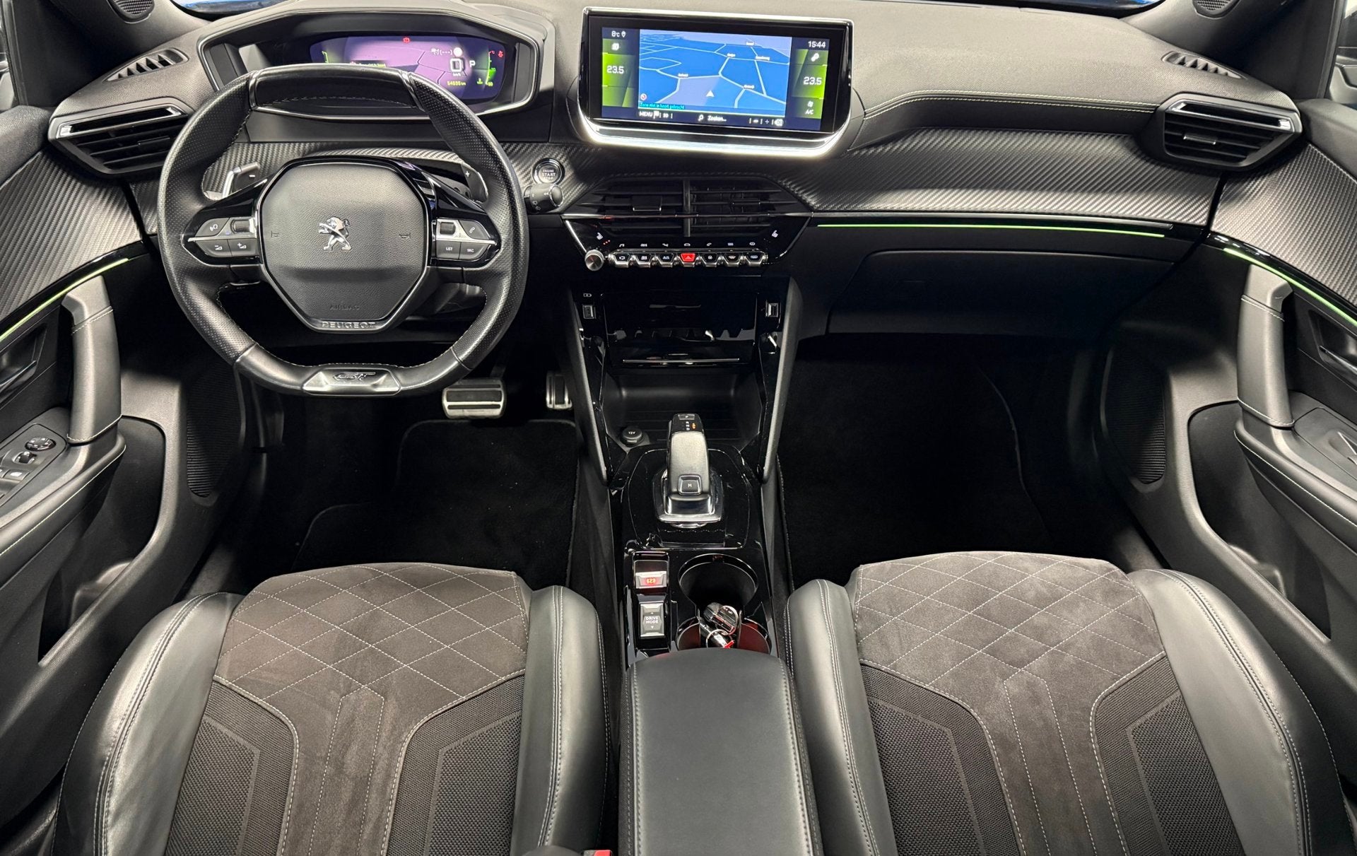 Peugeot 2008 1.2 GT-Line155PK *NweDBriem*DigiDisplay*Adaptiv, Auto's, Gebruikt, Zwart, Blauw, 155 pk