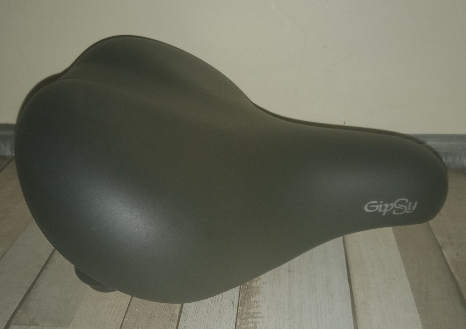 Zgan fietszadel, Ophalen