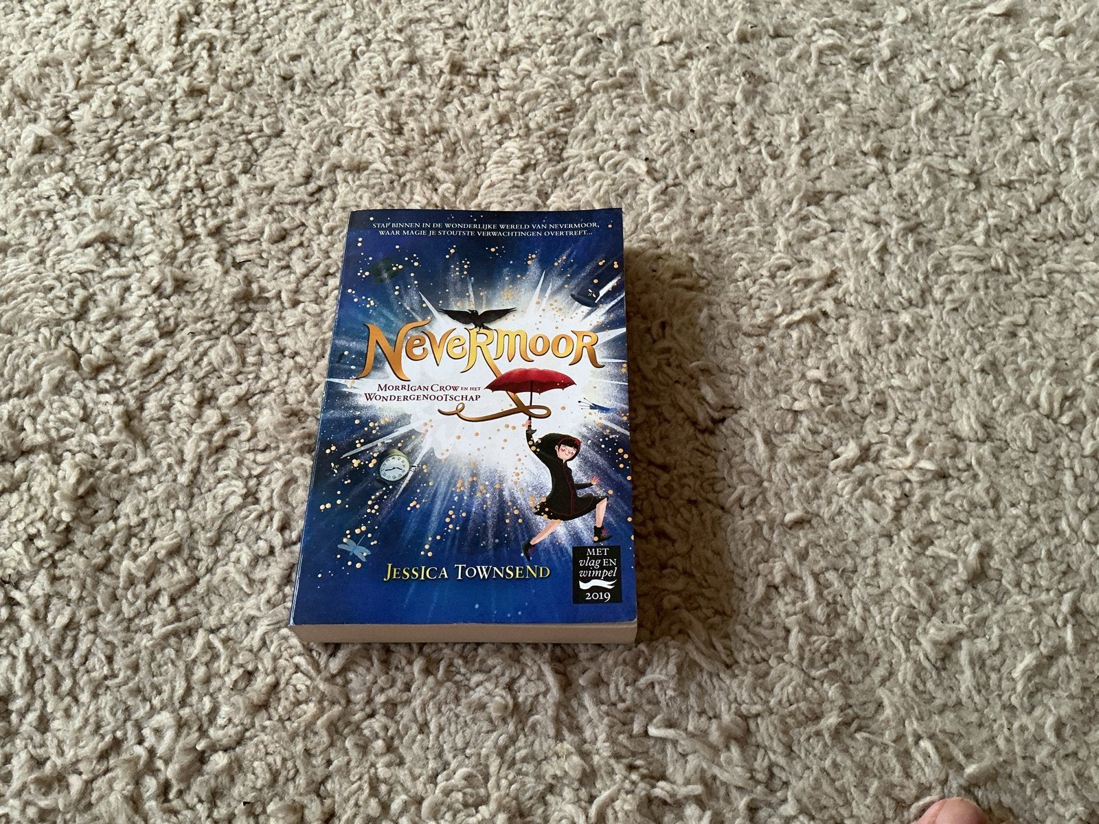 Nevermoor: Morrigan Crow en het Wondergenootschap, Boeken, Ophalen of Verzenden, Zo goed als nieuw