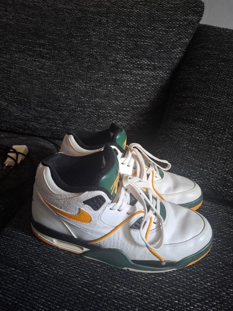Nike Air Flight '89 seattle supersonics maat 42,5, Ophalen of Verzenden, Wit