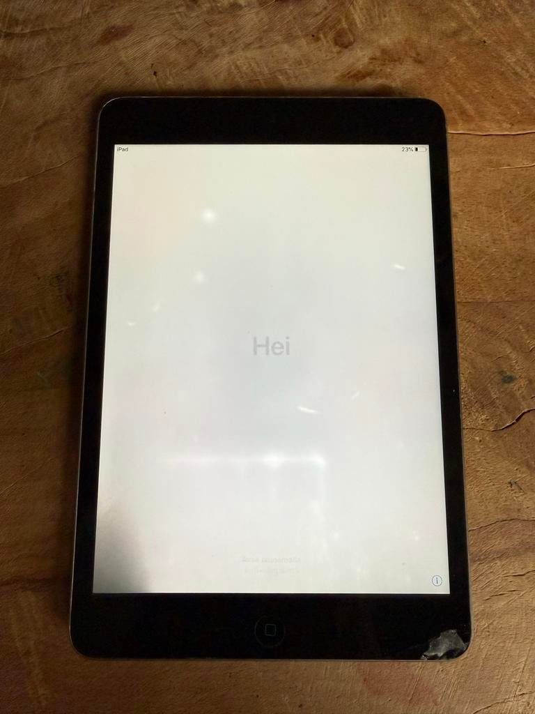 iPad mini 2 A1489 - Scherm beschadigd, Computers en Software, Apple iPads, Ophalen of Verzenden, Niet werkend, Grijs, 7 inch of minder