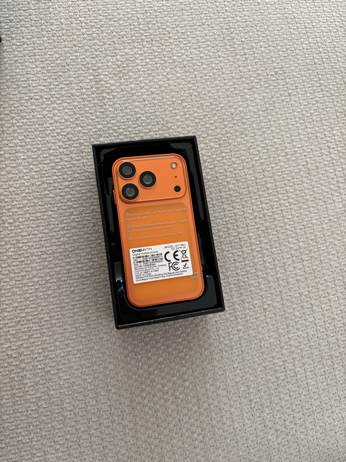 ONEMYTH A17 iphone Mini Smartphone - Oranje, NIEUW, Telecommunicatie, Mobiele telefoons | Overige merken, Nieuw, 3 tot 6 megapixel