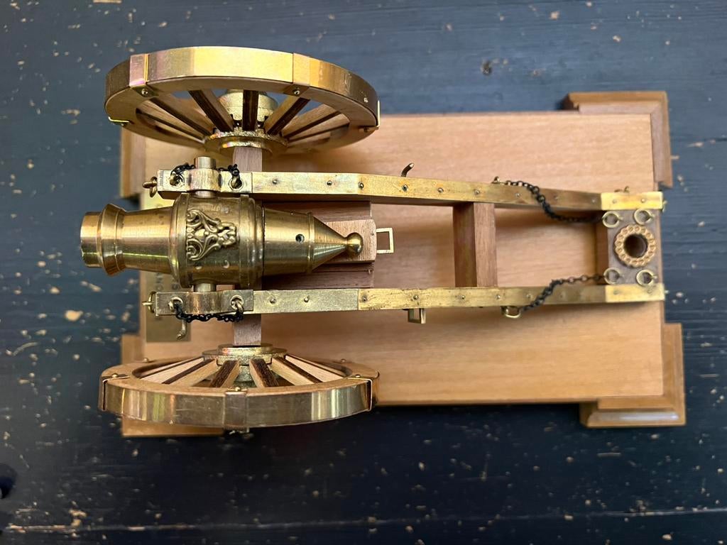 Prachtig messing / houten model kanon “Il Canis” 1746, Ophalen of Verzenden, Zo goed als nieuw, Nvt, Nvt